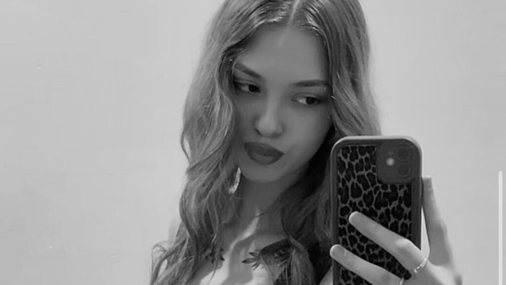 AnikaSimson