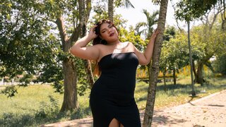MiaLeonn