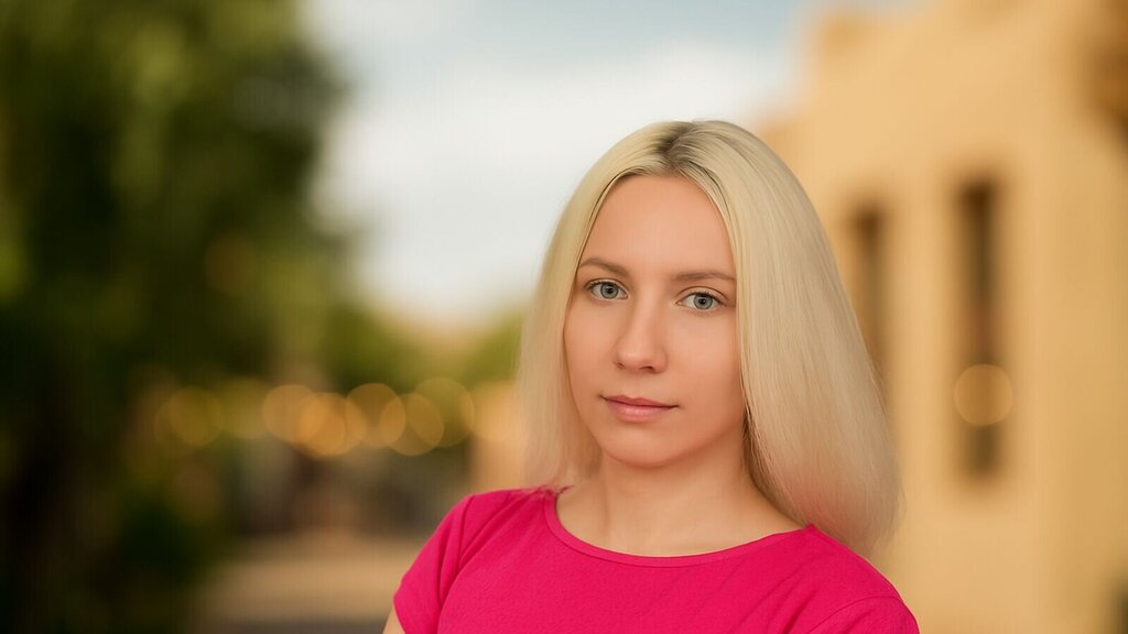 AnnaMaisie